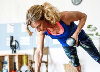 Хочете старіти розумніше? Зробіть силові тренування частиною свого розпорядку дня