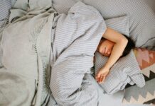 Вечірні тренування: як час впливає на якість сну