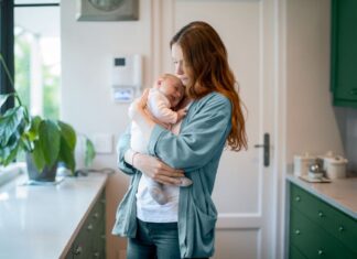 Відновлення після пологів: схвалений лікарем посібник для молодих мам