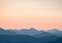 Як утихомирити шалено працюючий розум: 10 технік для ясності мислення