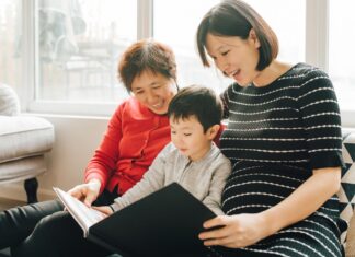 Люди, які живуть до 100 років, мають ці 3 біологічні фактори