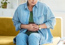 Зв’язок менопаузи та кишечника: чому гормональні зрушення провокують проблеми із травленням