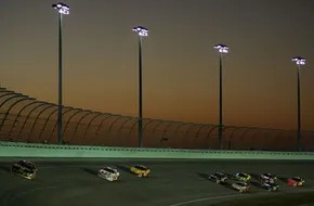 Розуміння організації NASCAR та її гоночних серій